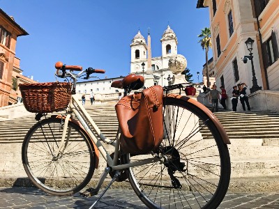 Bike in front of the Spanish Steps